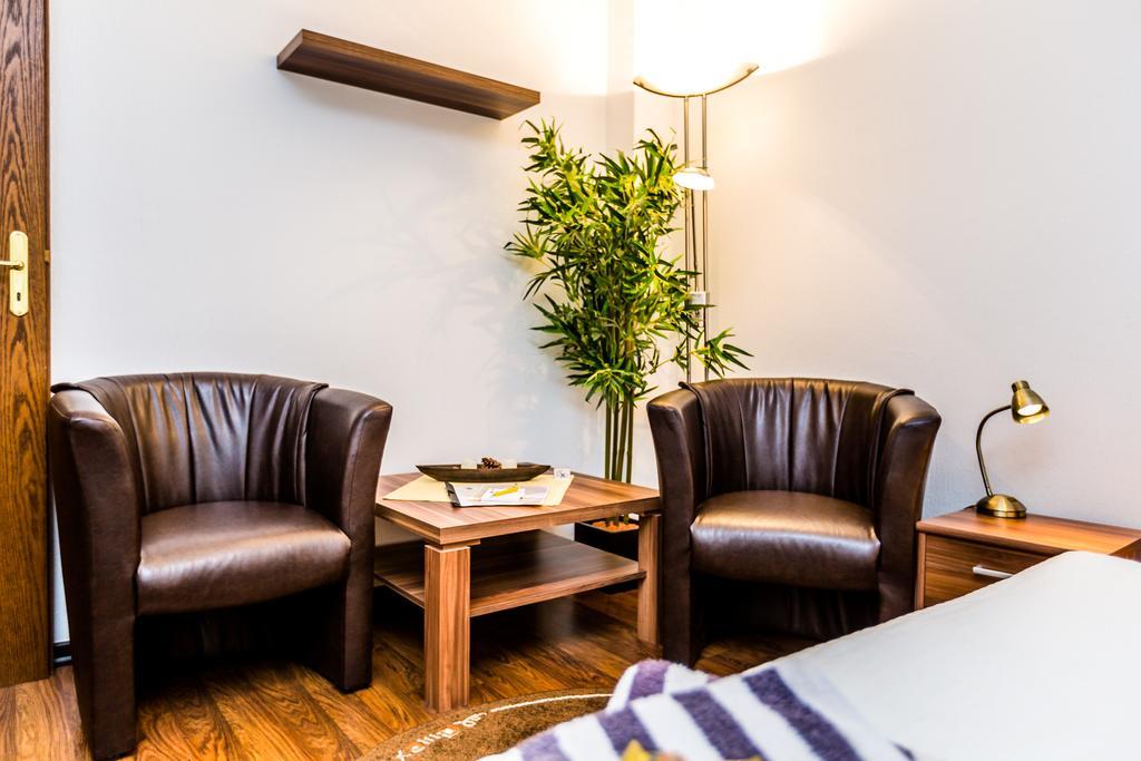 Hotel Schuetze Superior Hürth Стая снимка