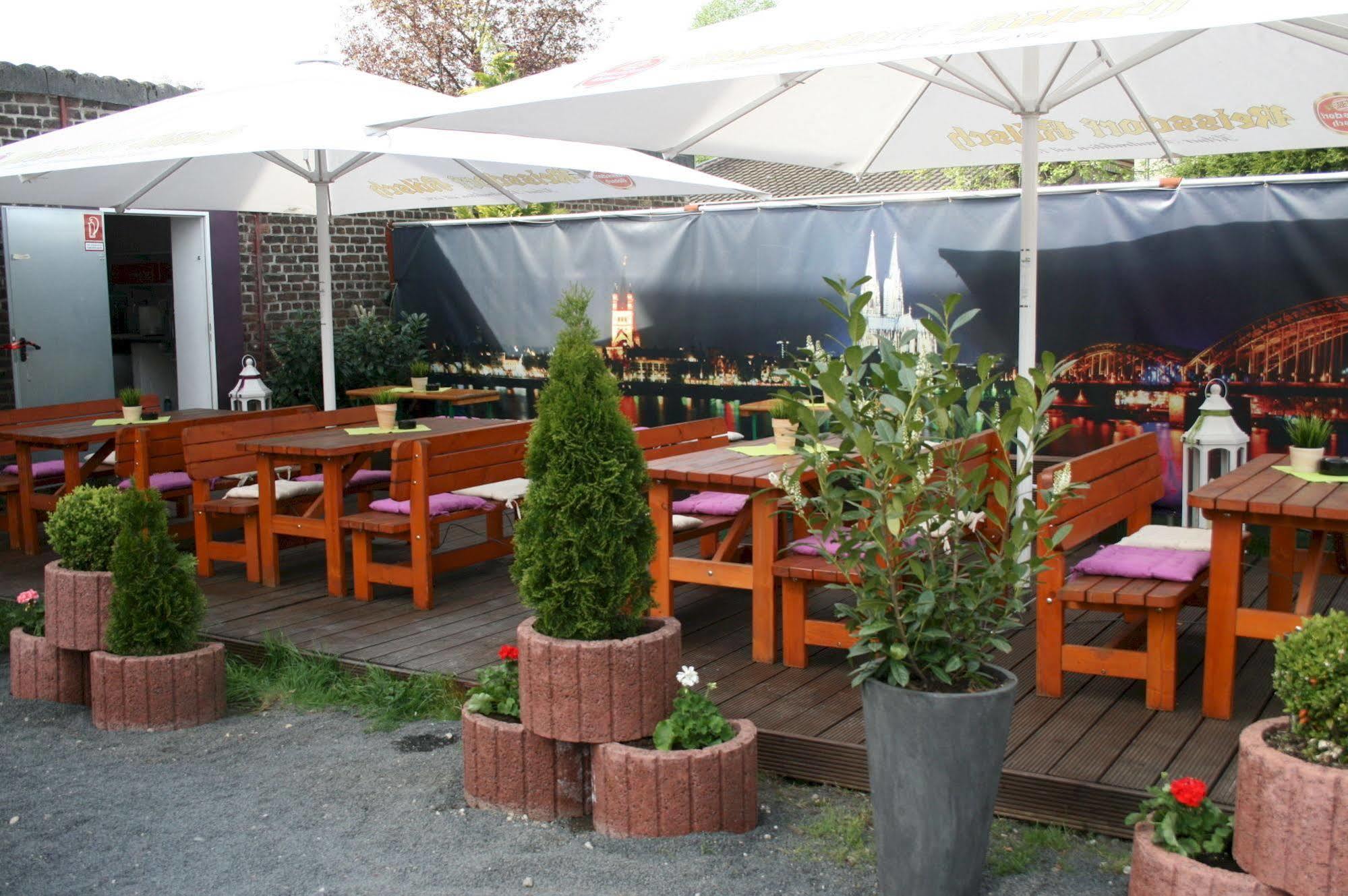 Hotel Schuetze Superior Hürth Екстериор снимка