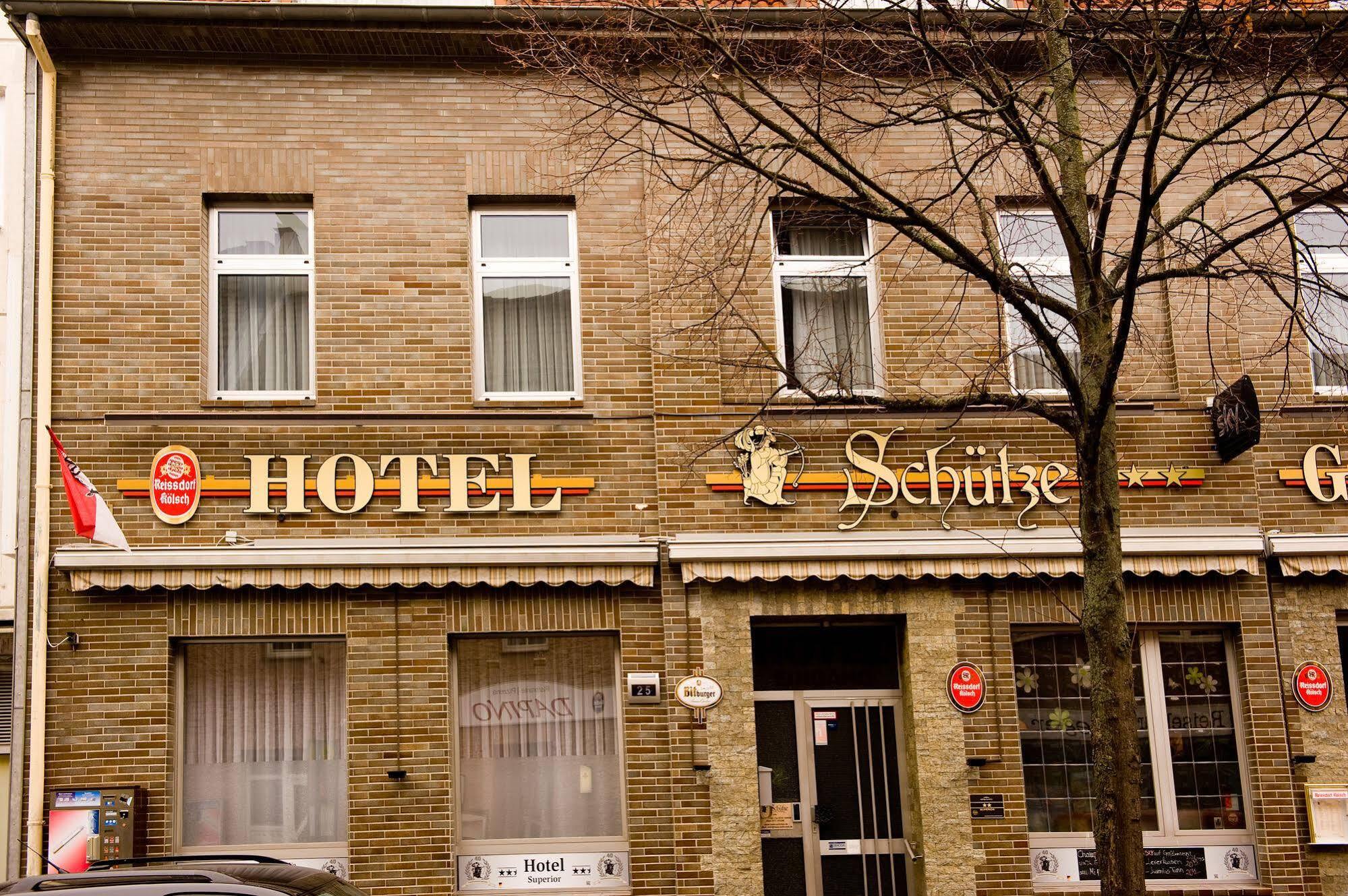 Hotel Schuetze Superior Hürth Екстериор снимка
