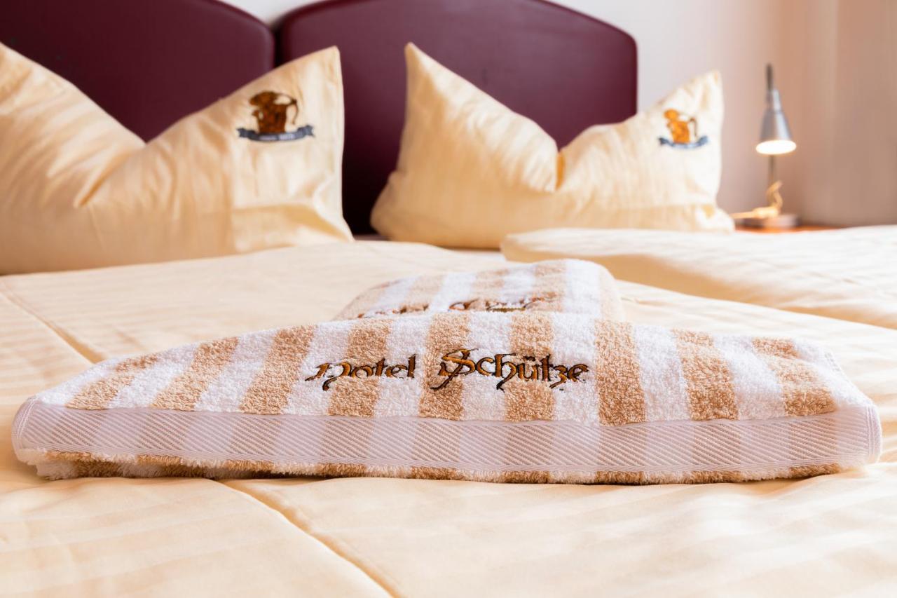 Hotel Schuetze Superior Hürth Екстериор снимка