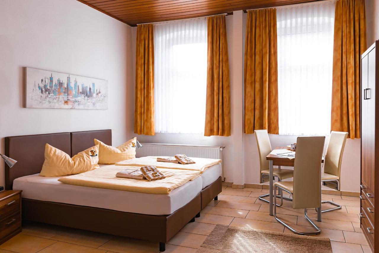 Hotel Schuetze Superior Hürth Екстериор снимка