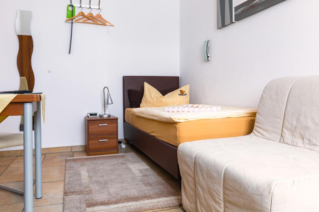 Hotel Schuetze Superior Hürth Екстериор снимка