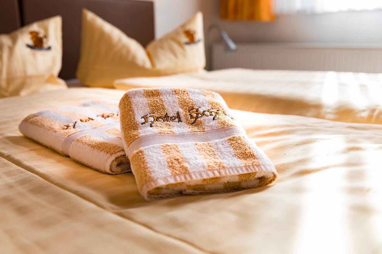 Hotel Schuetze Superior Hürth Екстериор снимка
