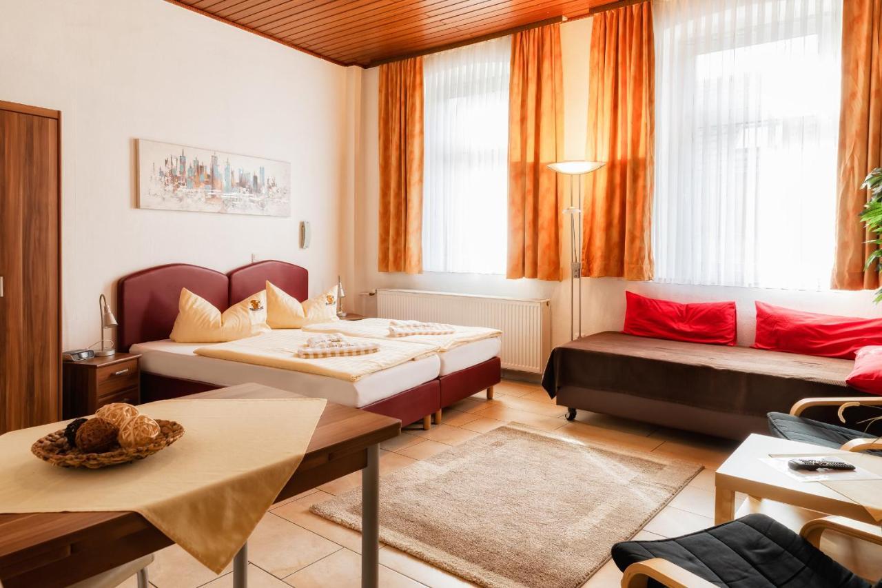 Hotel Schuetze Superior Hürth Екстериор снимка